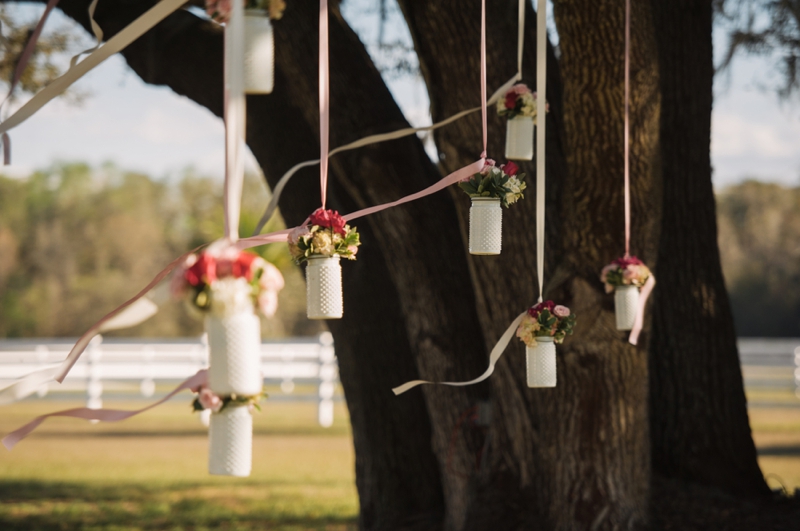 Southern Vintage Pink and Navy Wedding via TheELD.com