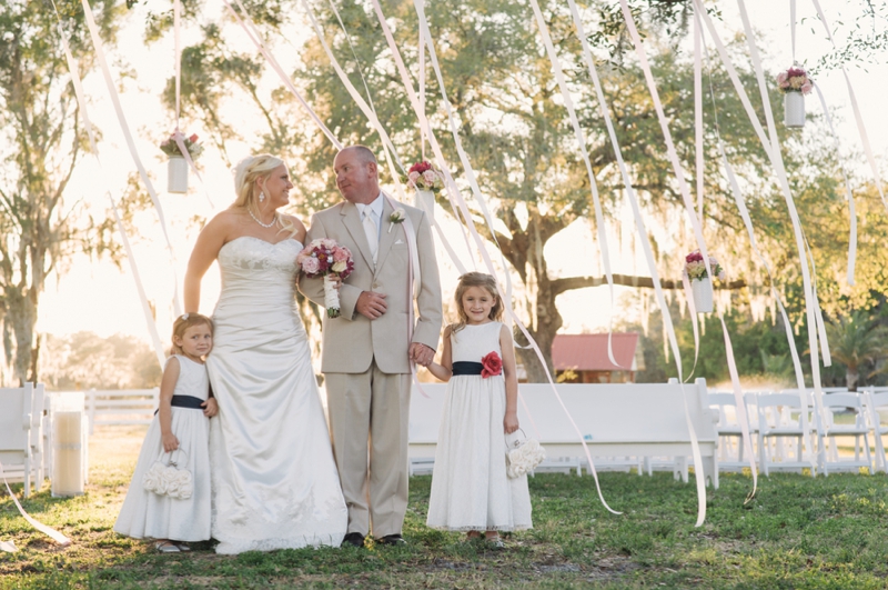 Southern Vintage Pink and Navy Wedding via TheELD.com