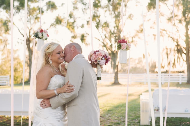 Southern Vintage Pink and Navy Wedding via TheELD.com