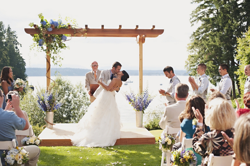 A Blue and Yellow Washington Backyard Wedding via TheELD.com