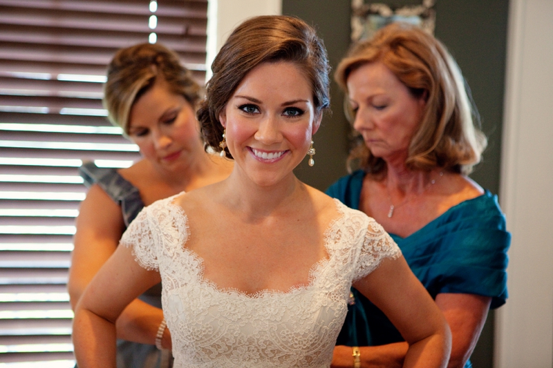 Green, Blue, and Burlap Southern Wedding via TheELD.com