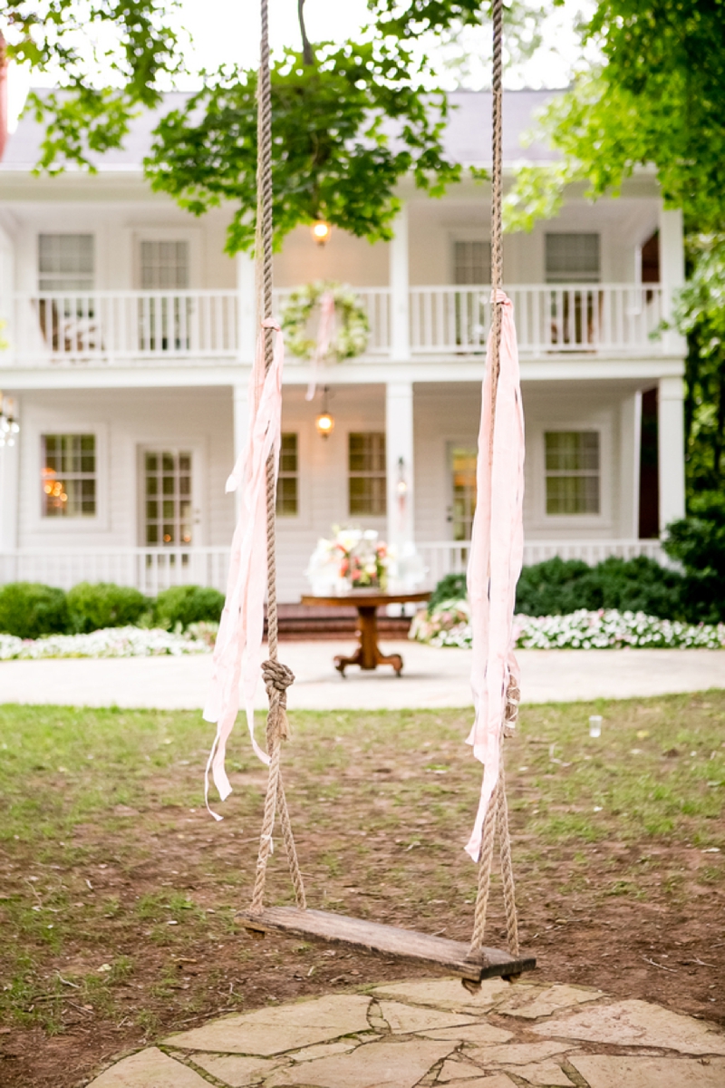 Colorful Country Vintage Nashville Wedding via TheELD.com