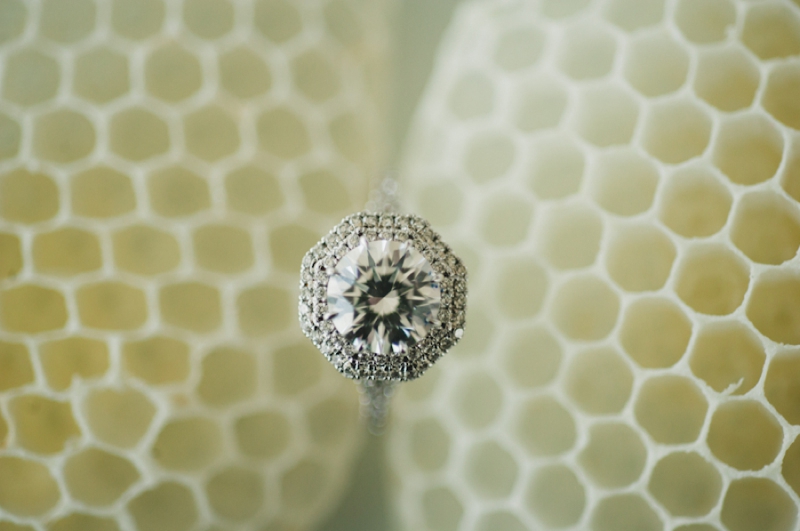 Honeycomb Wedding Ideas {Vintage}  via TheELD.com