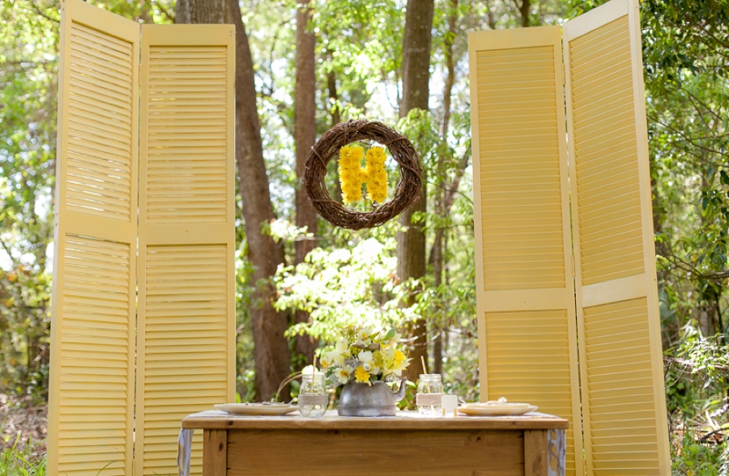 Yellow Wedding Ideas {Rustic} via TheELD.com