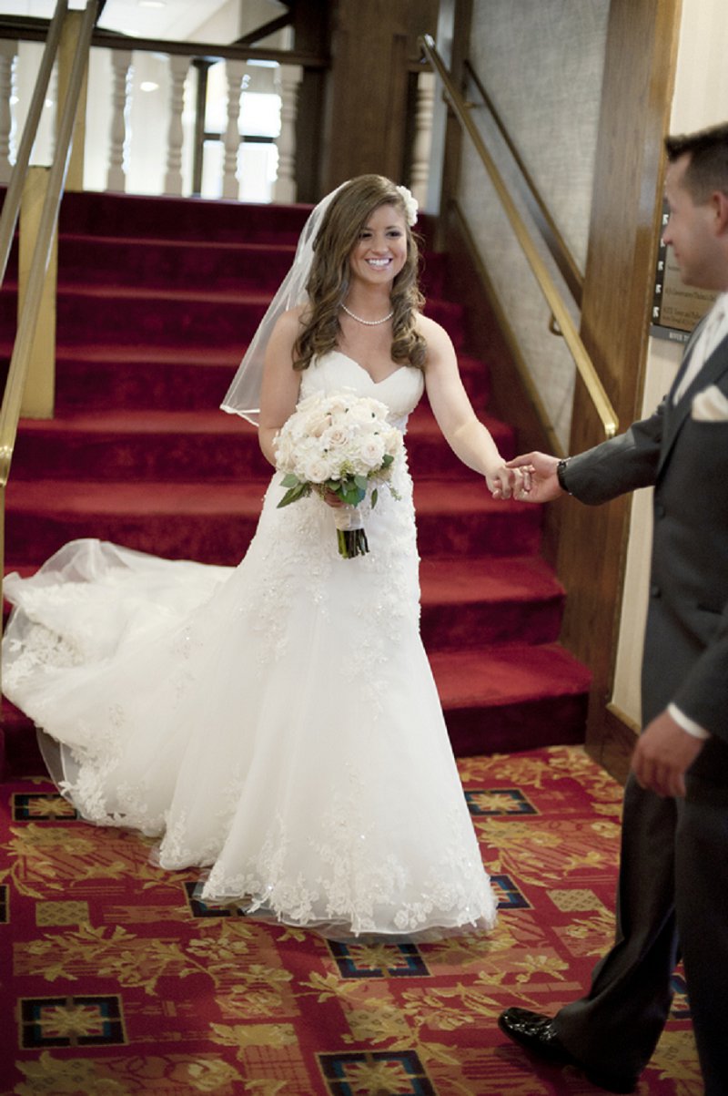 Classic Navy and Pink Kentucky Wedding via TheELD.com