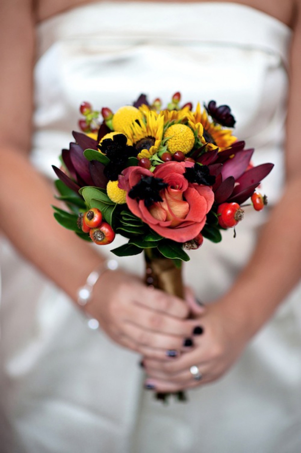 15 Unique Fall Bouquets via TheELD.com