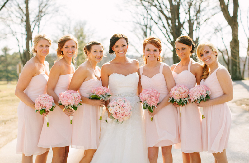 Classic Pink and White Pennsylvania Wedding via TheELD.com