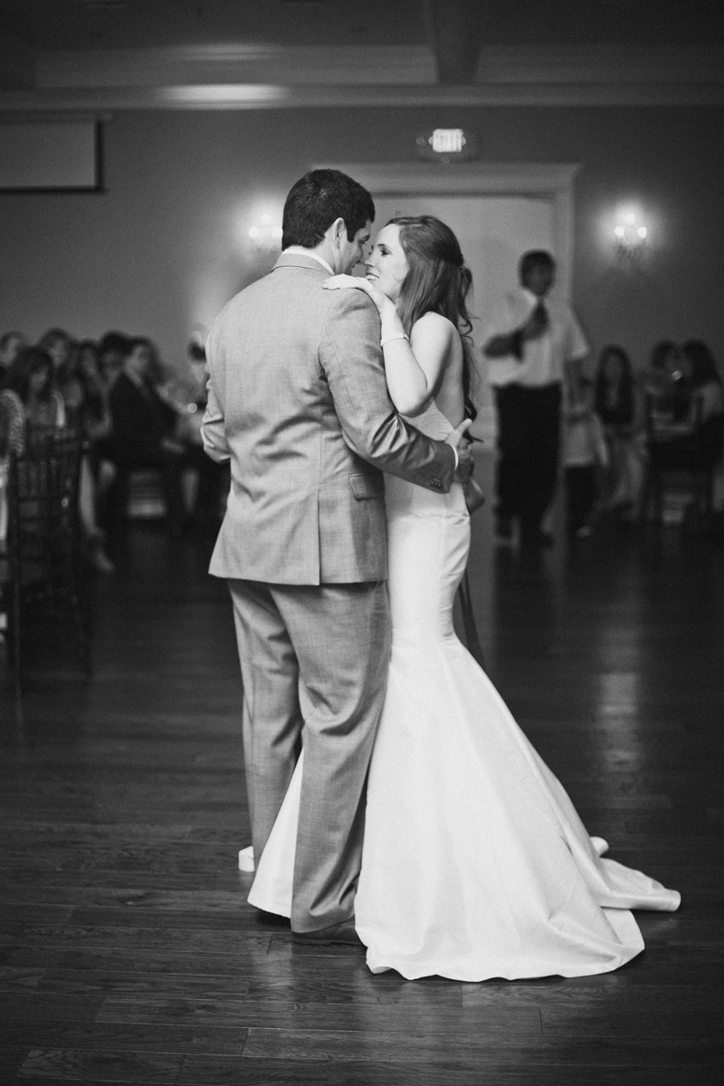 A Classic Southern Purple and Gray Texas Wedding via TheELD.com