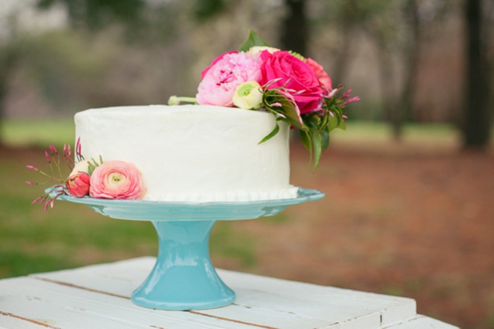 Colorful Preppy Rustic Wedding Inspiration via TheELD.com