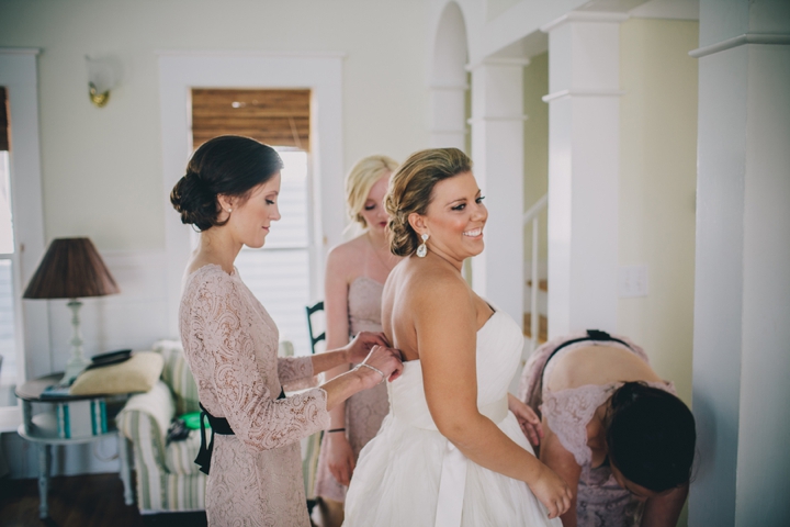 A Romantic, Sparkly Blush and Gold Wedding via TheELD.com