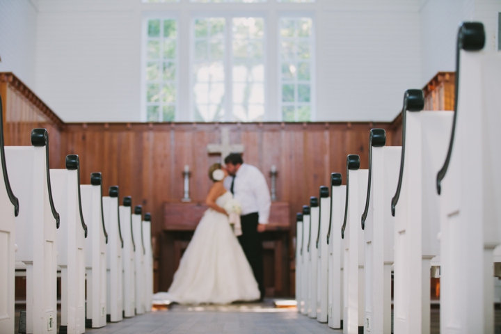 A Romantic, Sparkly Blush and Gold Wedding via TheELD.com