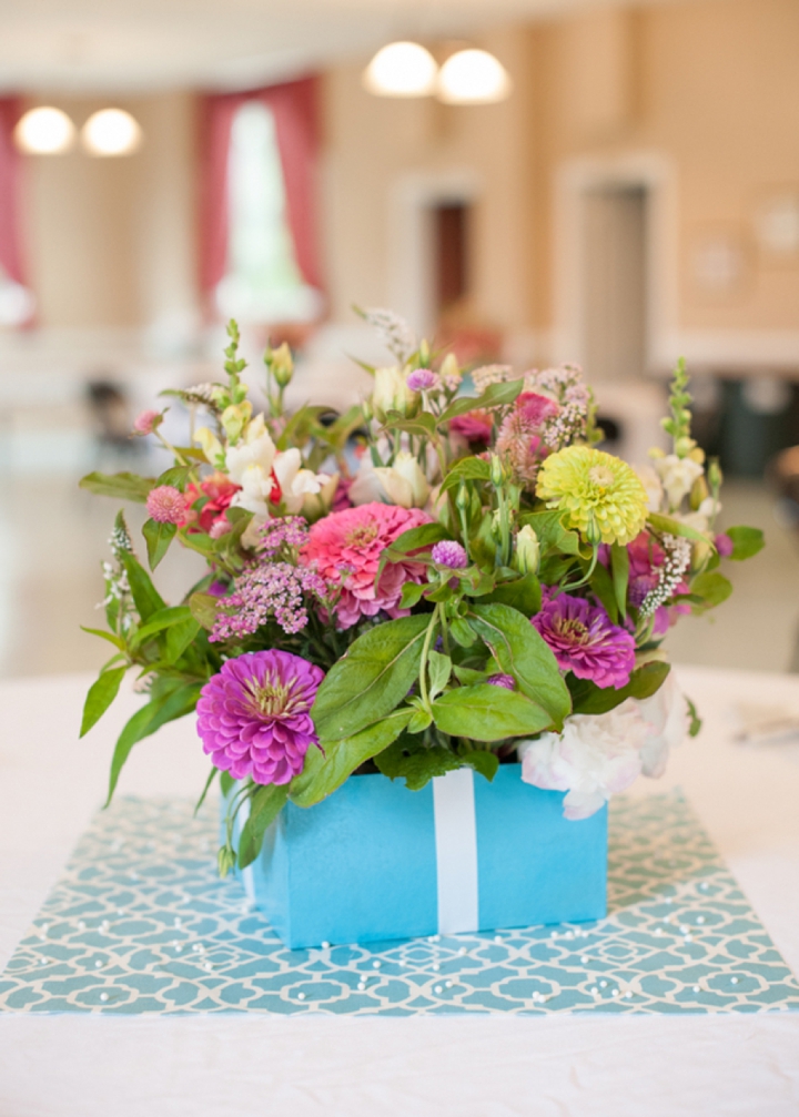 Tiffany & Co. Themed Bridal Shower via TheELD.com