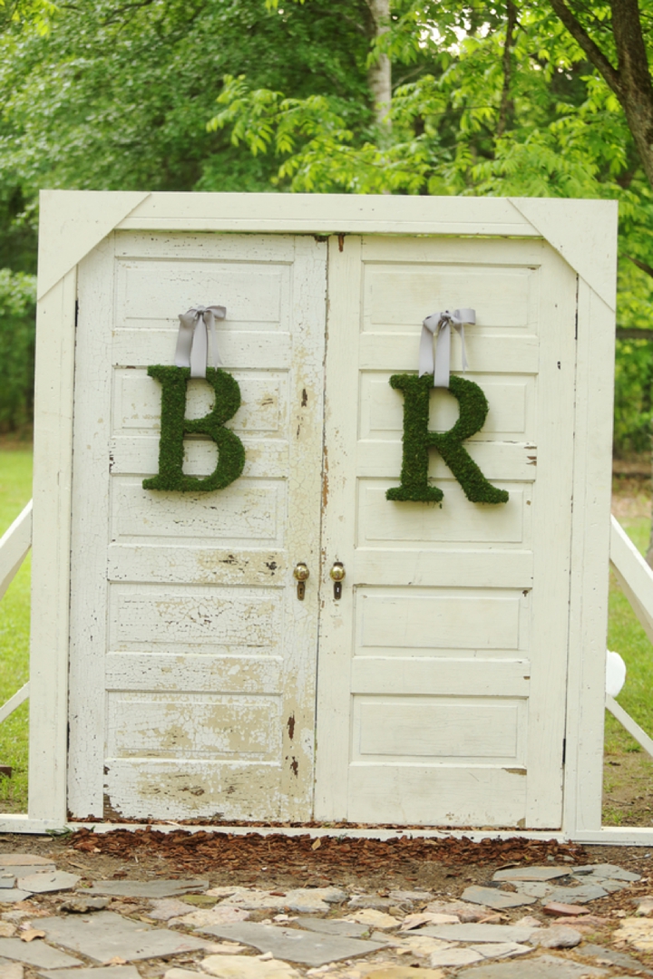 Fun and Bright Yellow and Gray Wedding via TheELD.com