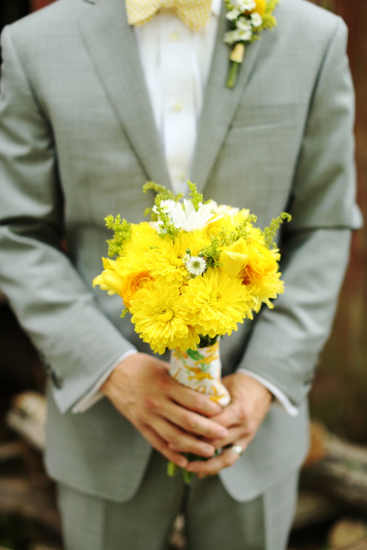 Fun and Bright Yellow and Gray Wedding via TheELD.com