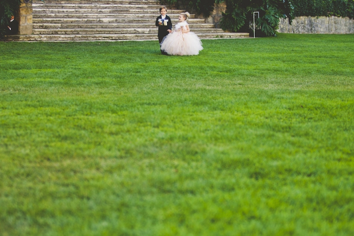 A Romantic Glam Navy, Pink and Gold Wedding via TheELD.com