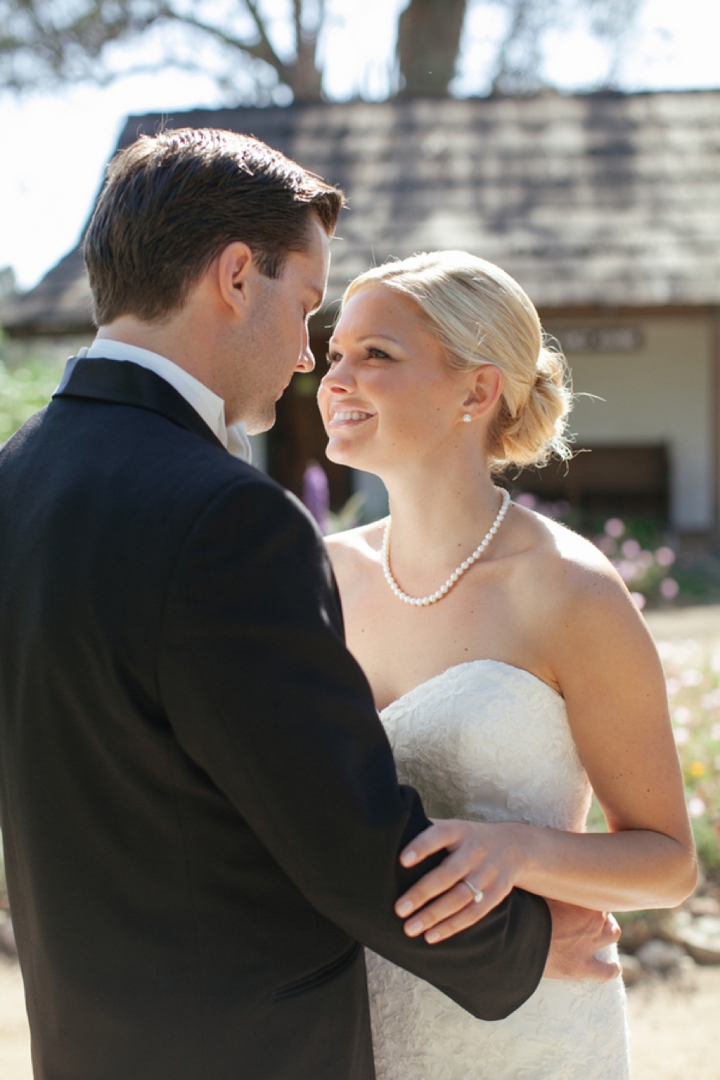 A Romantic, Timeless Champagne and Blush Wedding via TheELD.com