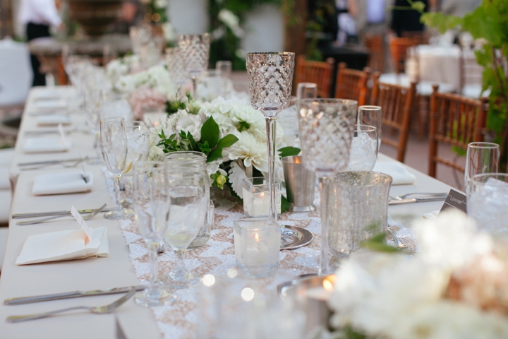 A Romantic, Timeless Champagne and Blush Wedding via TheELD.com