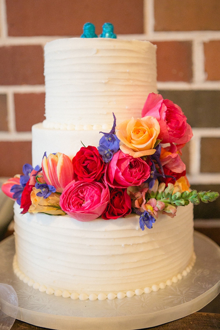 A Colorful Vintage Eclectic Winter Park Wedding via TheELD.com