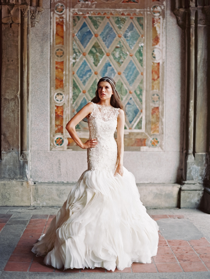 25 Stunning Non Strapless Wedding Dresses via TheELD.com