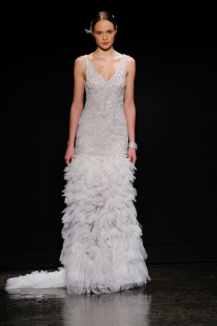 25 Stunning Non Strapless Wedding Dresses via TheELD.com