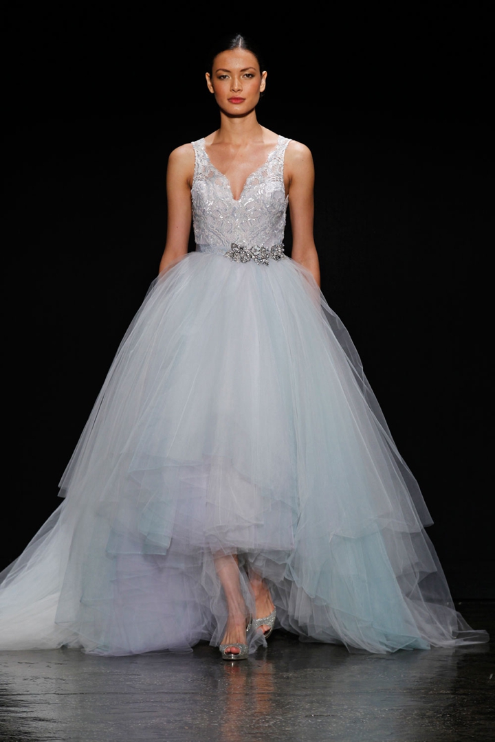 25 Stunning Non Strapless Wedding Dresses via TheELD.com