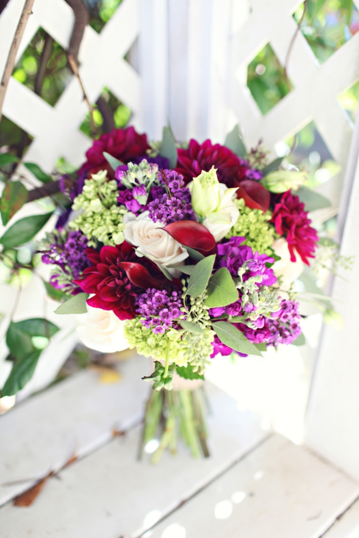 A Fall Purple and Champagne Alabama Wedding via TheELD.com