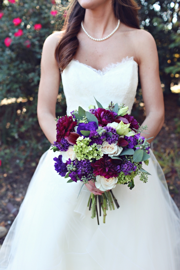 A Fall Purple and Champagne Alabama Wedding via TheELD.com