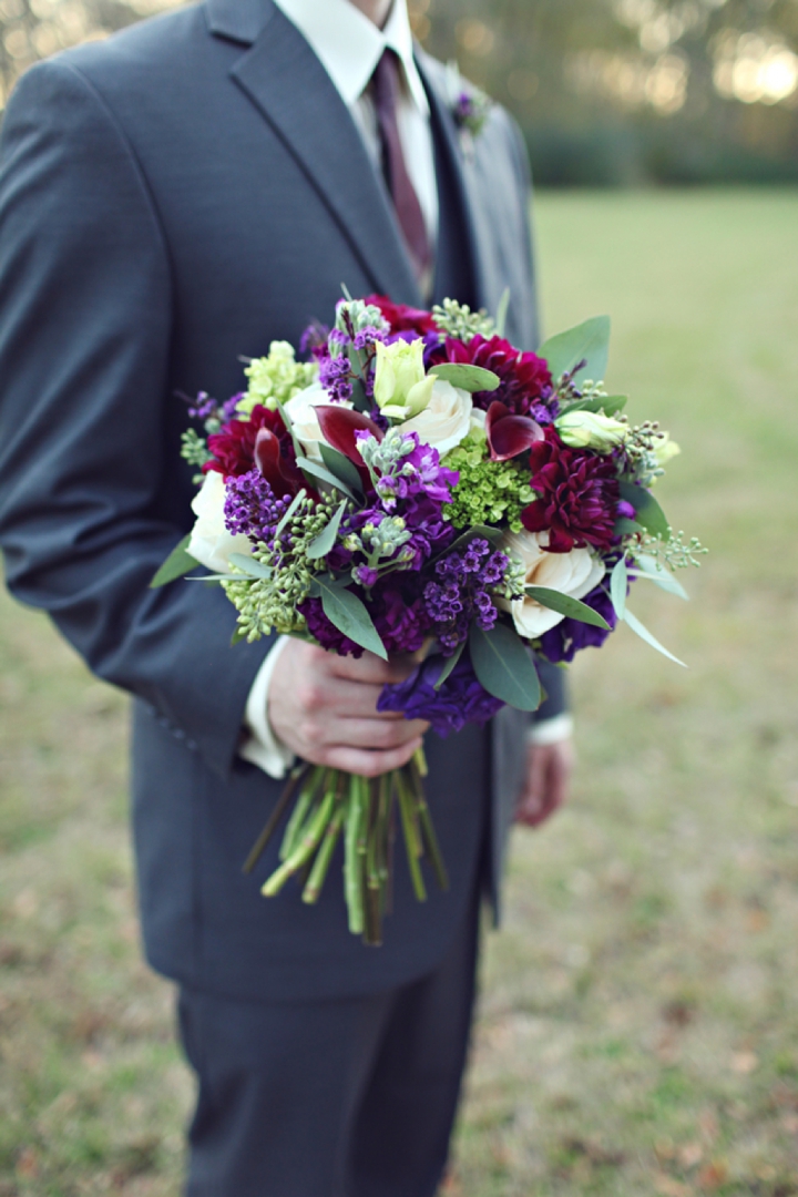 A Fall Purple and Champagne Alabama Wedding via TheELD.com