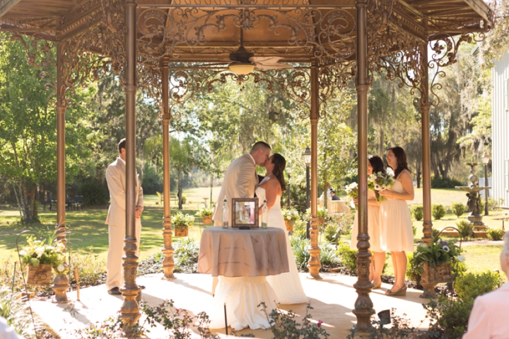 A Rustic Nature Inspired Wedding via TheELD.com