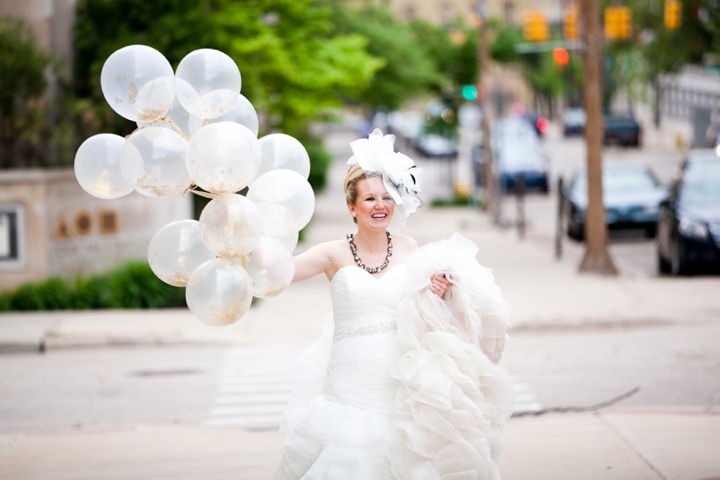 Modern Chic Sex and the City Wedding Inspiration via TheELD.com