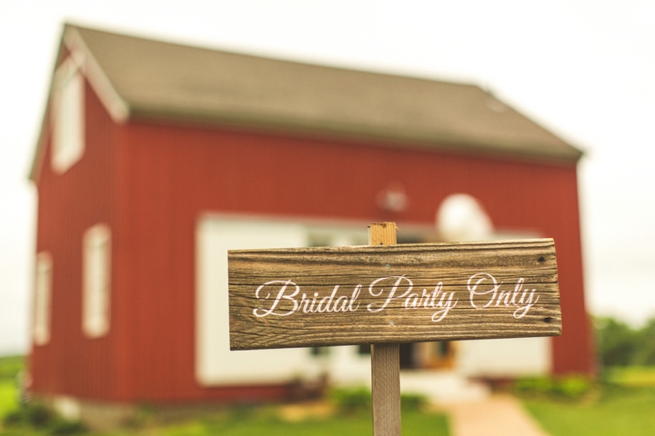 A Yellow and Peach Minnesota Farm Wedding via TheELD.com