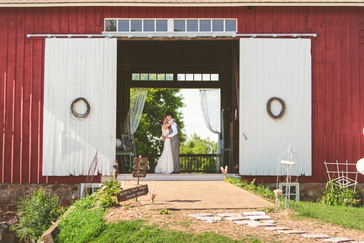 A Yellow and Peach Minnesota Farm Wedding via TheELD.com