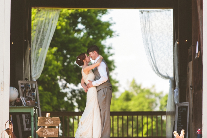 A Yellow and Peach Minnesota Farm Wedding via TheELD.com