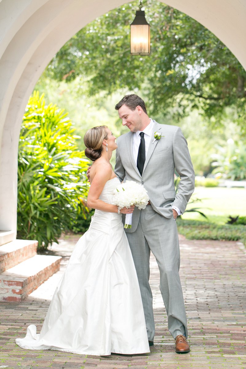 Classic Ivory Florida Wedding With A Southwestern Flair via TheELD.com