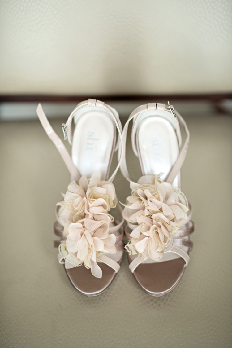 Chic Classic Silver and White Wedding via TheELD.com