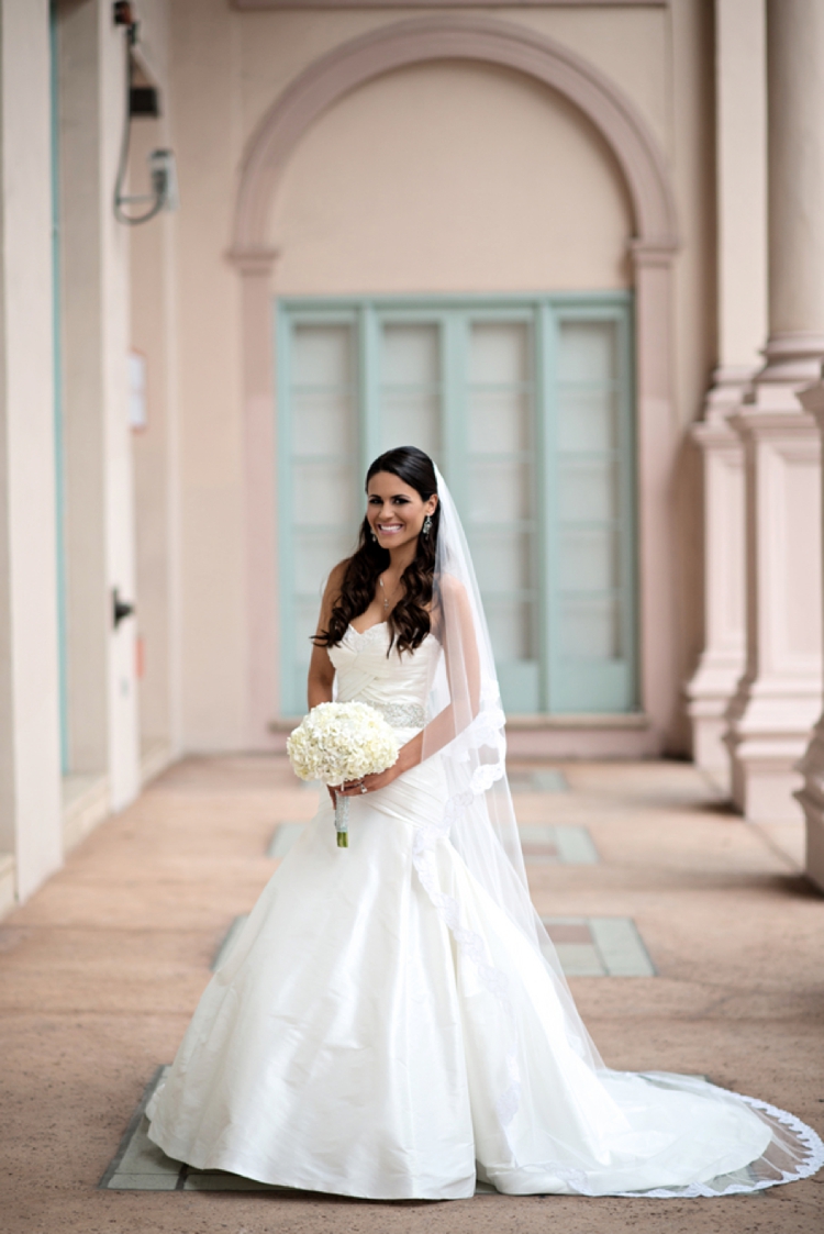 Chic Classic Silver and White Wedding via TheELD.com