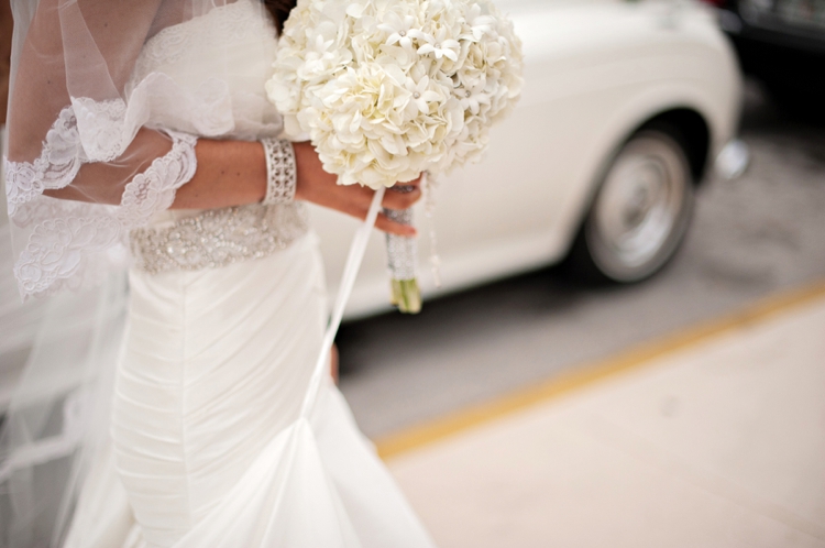 Chic Classic Silver and White Wedding via TheELD.com