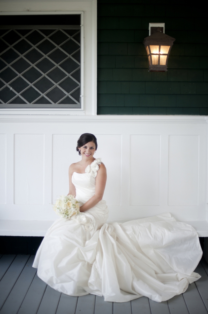 Modern Elegant Peach and Navy Maine Wedding via TheELD.com