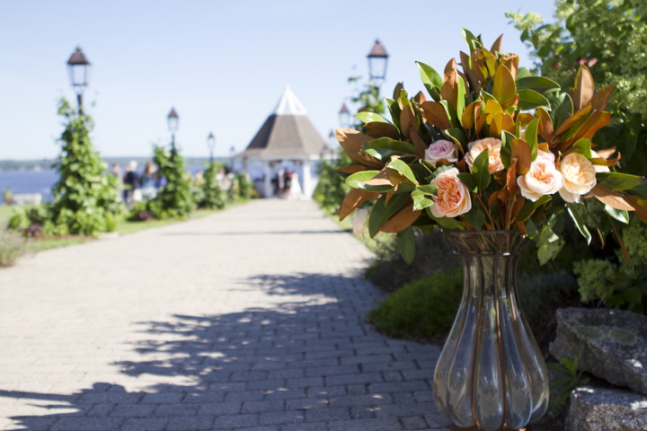 Modern Elegant Peach and Navy Maine Wedding via TheELD.com