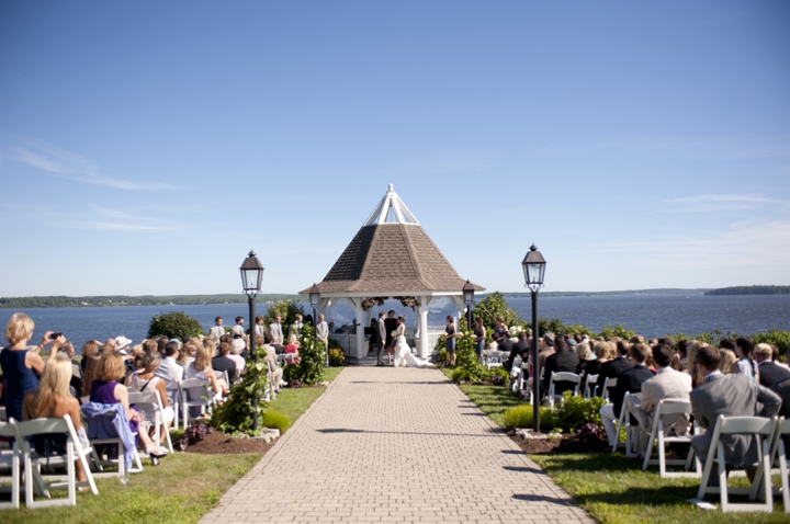 Modern Elegant Peach and Navy Maine Wedding via TheELD.com