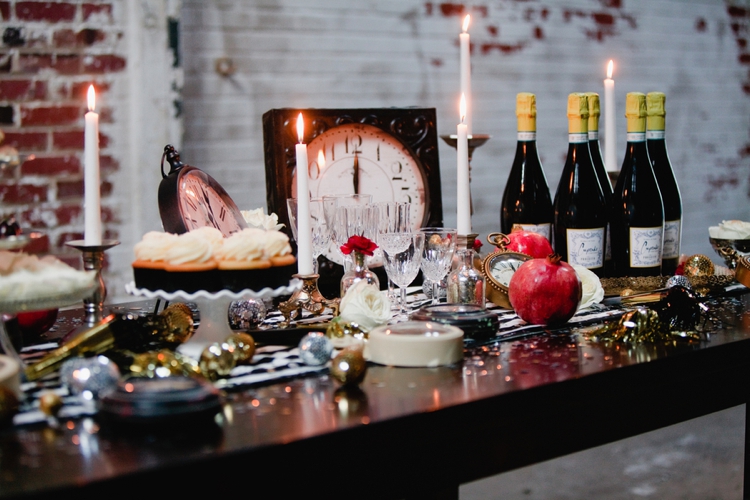 Black and Gold New Years Eve Dinner Party via TheELD.com