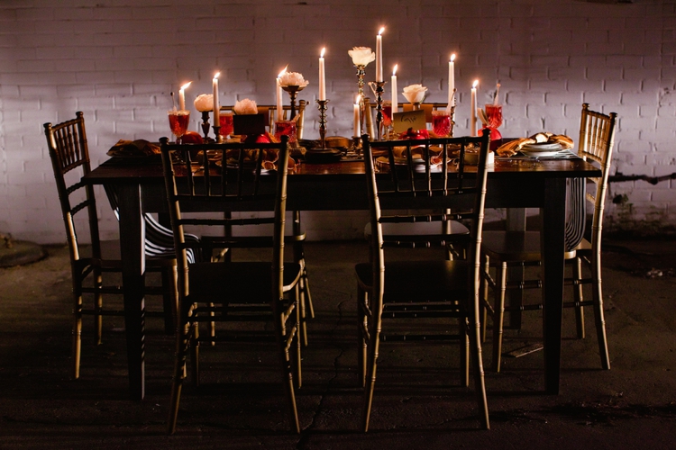 Black and Gold New Years Eve Dinner Party via TheELD.com