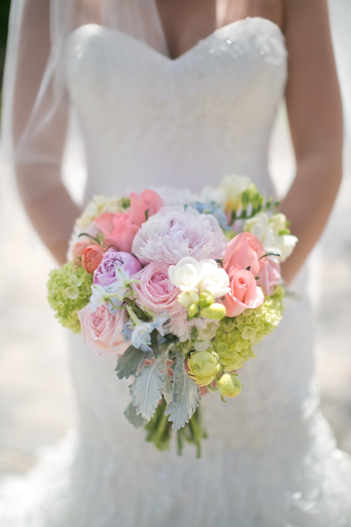 Florida Rustic Vintage Pastel Wedding via TheELD.com