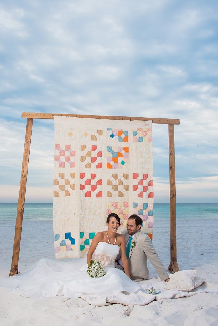 5 Unique Wedding Backdrops via TheELD.com