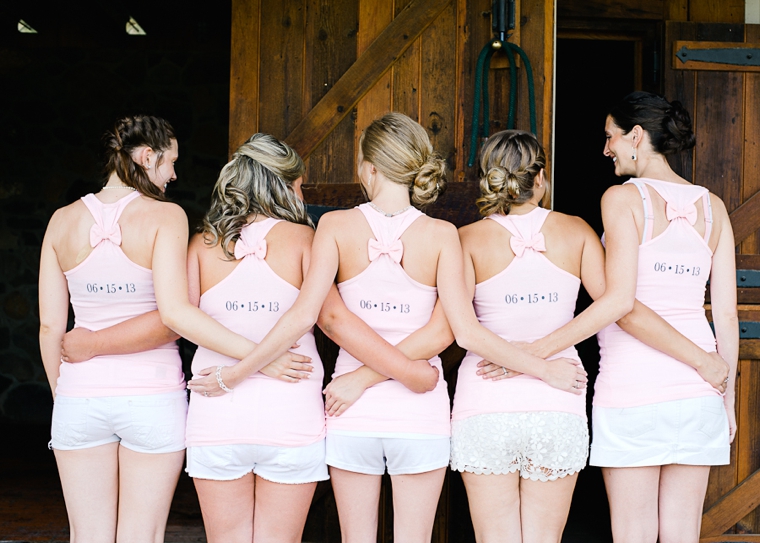 A Rustic Chic Pennsylvania Barn Wedding via TheELD.com