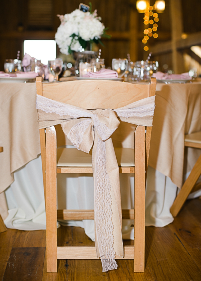 A Rustic Chic Pennsylvania Barn Wedding via TheELD.com