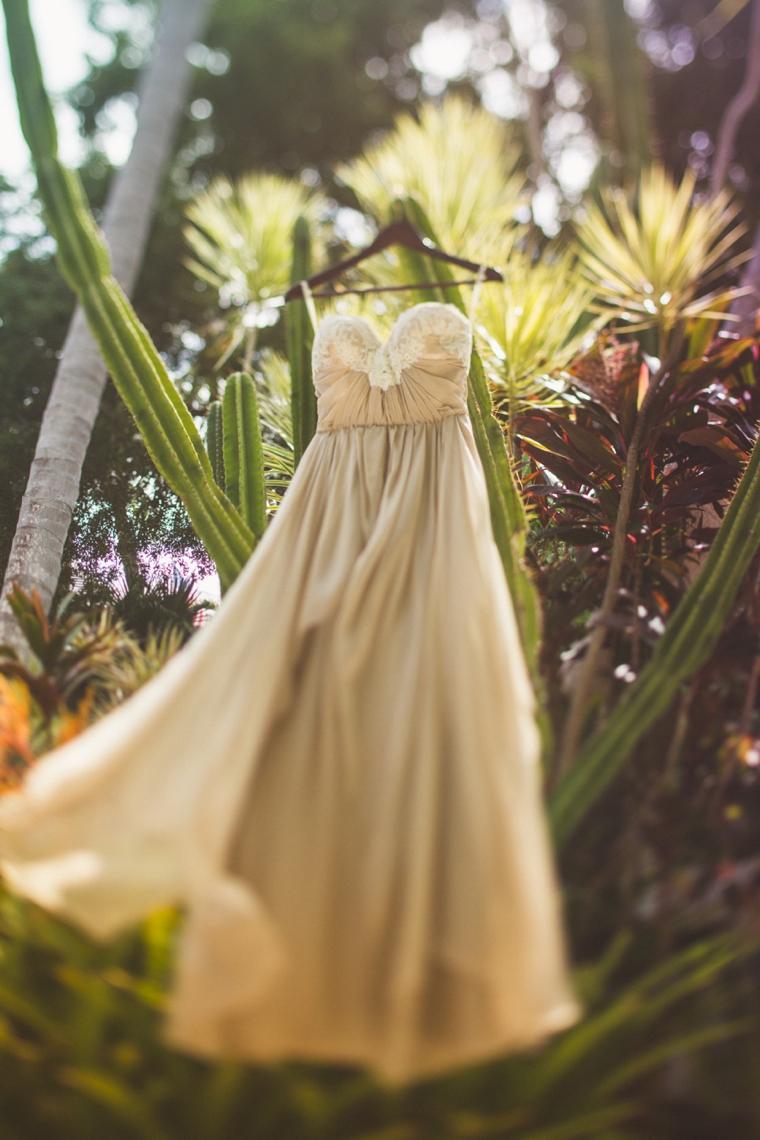 A Romantic Chic Islamorada Wedding via TheELD.com