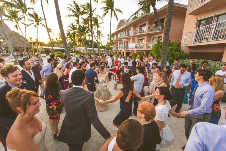 A Romantic Chic Islamorada Wedding via TheELD.com