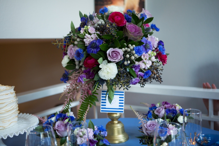 Dazzling Blue Wedding Ideas via TheELD.com