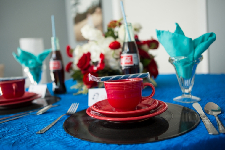 Dazzling Blue Wedding Ideas via TheELD.com